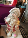 16? Cast Art Indusries Santa Claus figure