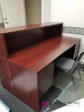 O5 - Desk and Chair