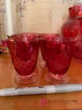 D-1 Pink/red drinking glasses