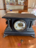 D-1 Vintage mantle clock with key