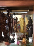 F1 lot of Oriential wooden figures and cup / saucer