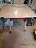 42-in 15-in drop leaf table