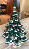 B1 22in Ceramic Christmas tree