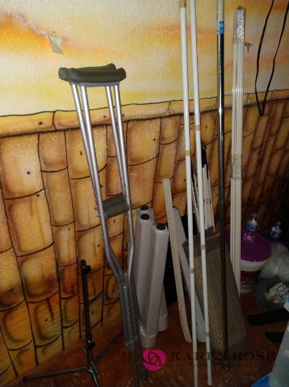 Miscellaneous lot including crutches, table legs and curtain rods
