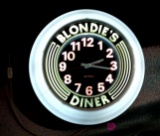 Blondie's diner 12-in clock