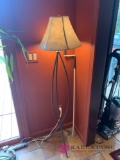 Floor lamp