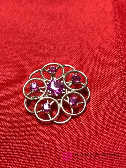 10 kt Synthetic Ruby Pin