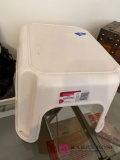 Rubbermaid stepstool