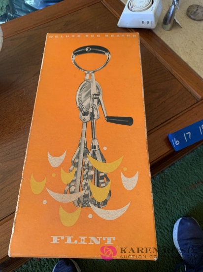 LR Vintage egg beater