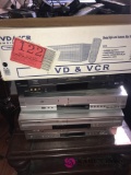 VCR player- DVD players with remotes