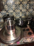K stainless steel pots and pans /trays
