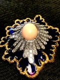 18 kt designer enamel brooch 95 diamonds Angel hair coral