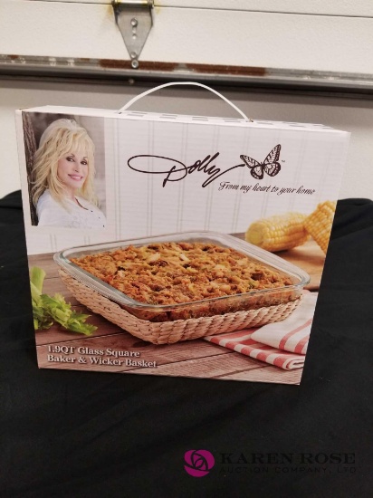 Dolly Parton Square Baker with Wicker Basket