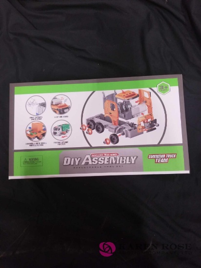 DIY Assembly Sanitation Truck Toy