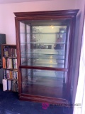 Large Howard Miller Glass shelf Display cabinet original $1,800 Cost