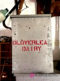 Cloverleaf dairy Milk box