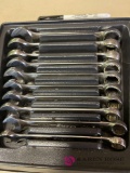 Snap-on 10 piece metric box/open and wrenches