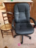 BR4 - Chairs