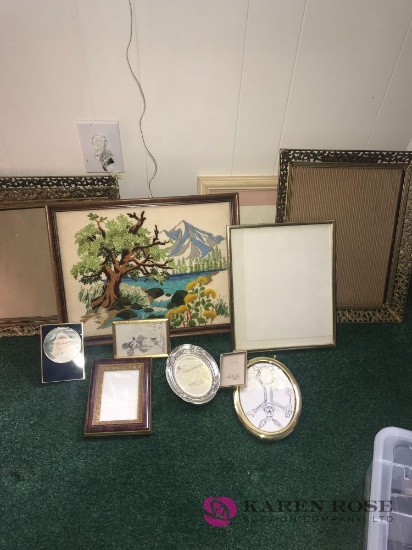 Assorted picture frames