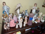 Lot of assorted figurines