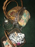 Assorted baskets/bird cage