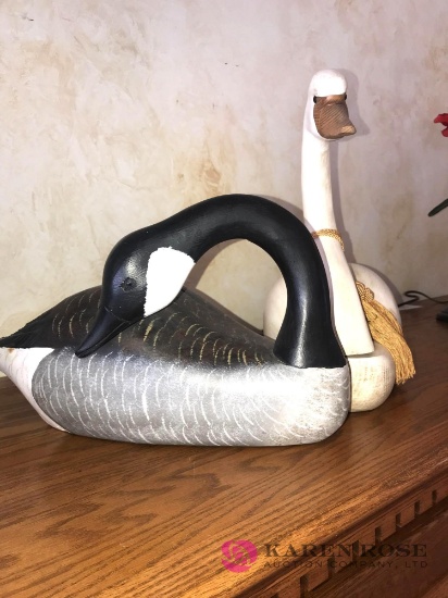2- wooden Swans figures made in Canada