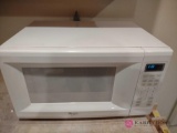 Whirlpool microwave. BS