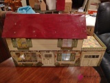 26-in vintage metal doll house. BS