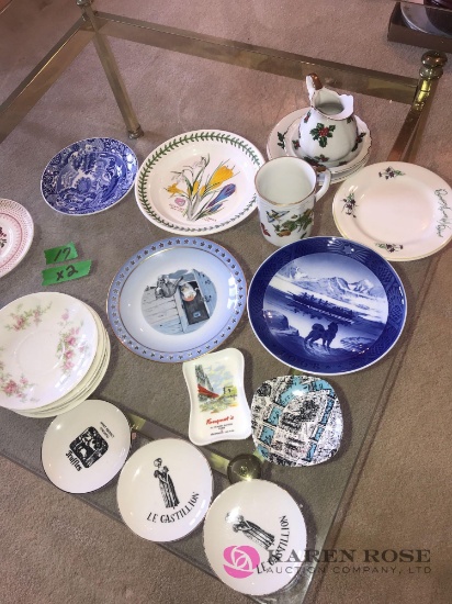 assorted plates/cup