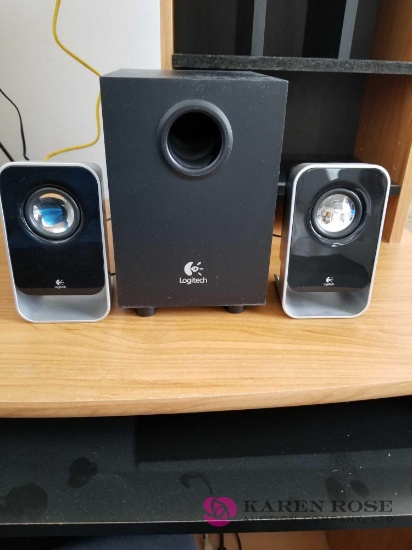 D - Logitech Speaker