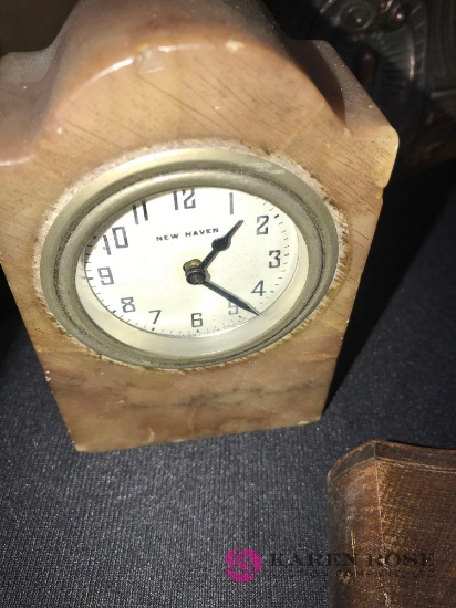 New Haven marble wind up clock