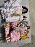 Lot of miscellaneous dolls not Barbie