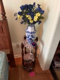 Wooden stand with Knickknacks vase and fake flowers