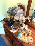 Knickknacks porcelain doll and miscellaneous in B1