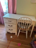 White desk with chair in B4