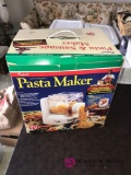 Automatic pasta maker