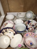 Assorted cups/saucers