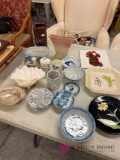 Decorative kitchen Ariana plates and other miscellaneous