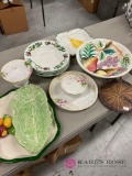 Miscellaneous decorative dishes