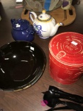 Pfaltzgraff bowl/pasta container/2- tea pots