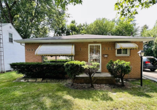 Well Maintained Brick Ranch Home at Auction