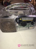 Freeplay self powered energy radio