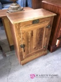lamp cabinet 21 in x 11 in. 28 in high