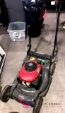 Honda HRX 217 versamow 4 in 1 system lawnmower