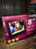 8 inch digital photo frame