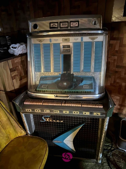 Rock-ola Stereo jukebox tempo II 25th Ann. in basement bring help to load
