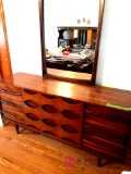 dresser with mirror bring help to load ,heavy