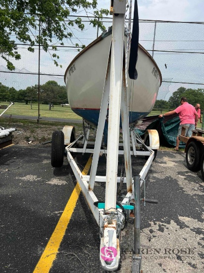 1974 19ft Sailboat w/ Trailer