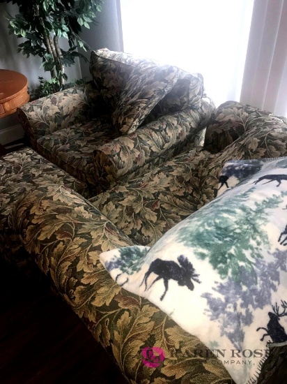 Flowered Loveseat/chair with ottoman