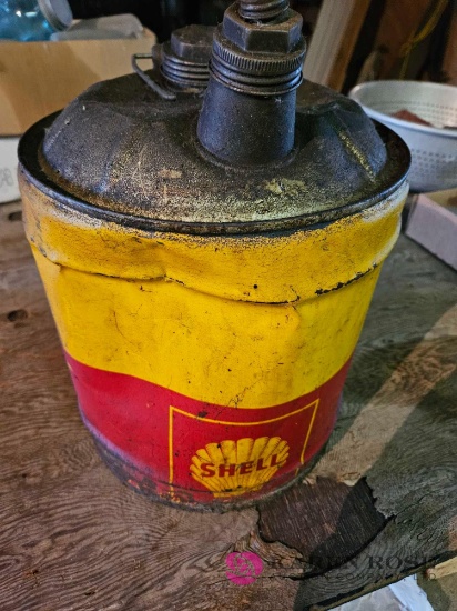 Shell fuel can